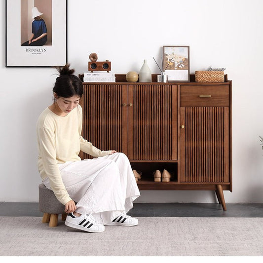 Buffet de rangement nordique Luis Buffet / Meuble à chaussures en bois massif