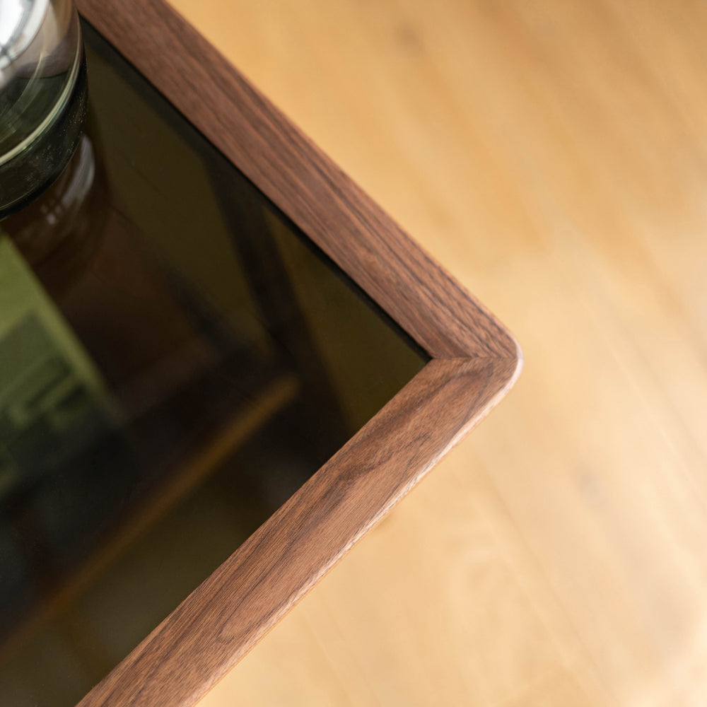 Table d'appoint en bois massif Burnes