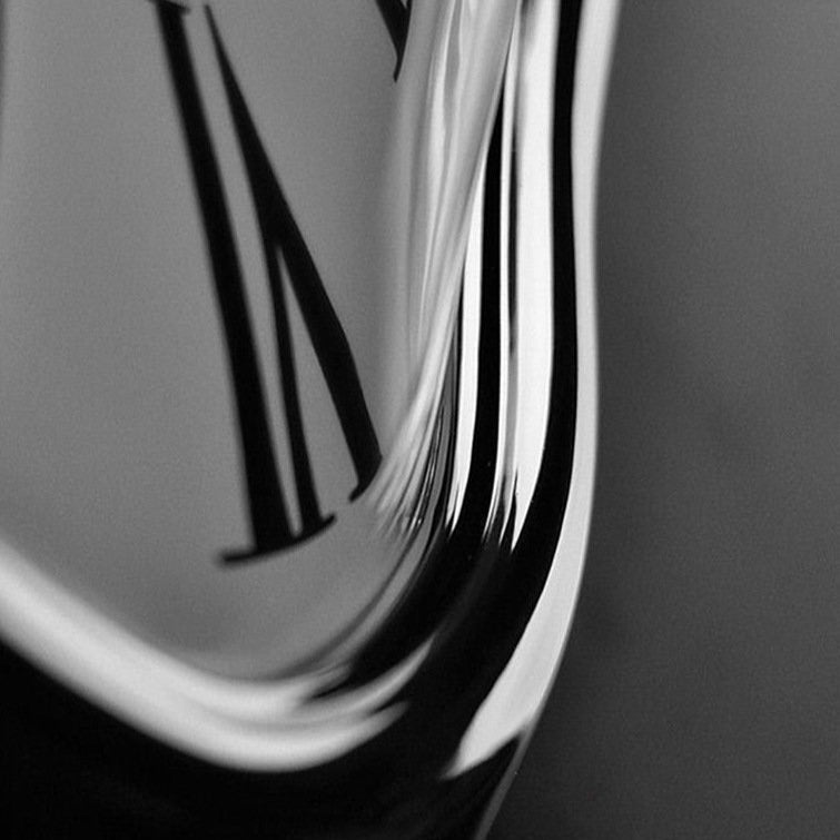 Horloge murale qui goutte 