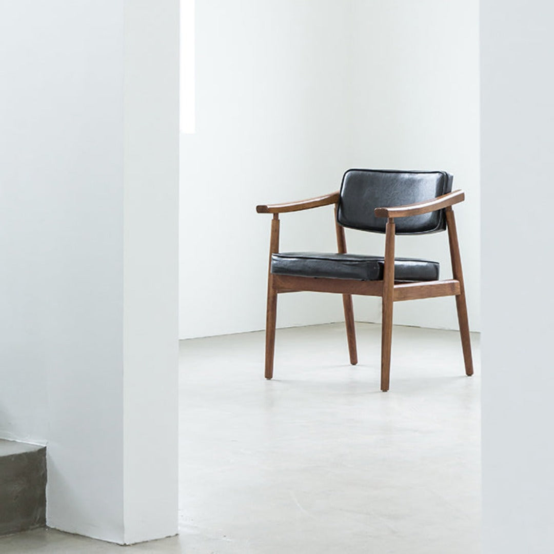 Fauteuil rembourré en bois massif Eastyle