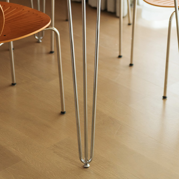 Table à manger moderne Boosaona