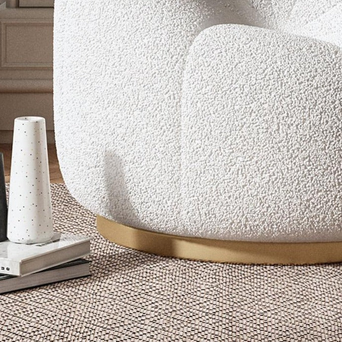 Fauteuil tonneau large en velours Berinhard