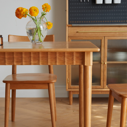Table à manger en bois de cerisier Arvin
