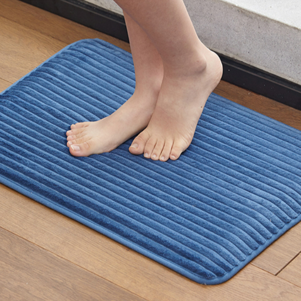 Tapis absorbant antidérapant amovible