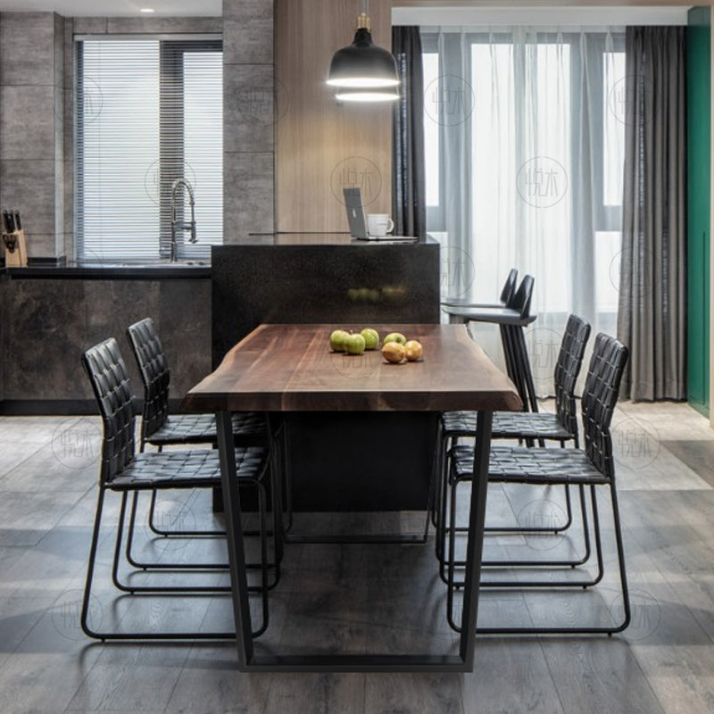 Table à manger Jasper Live Natural Edge en bois massif (choisissez parmi 4 couleurs)