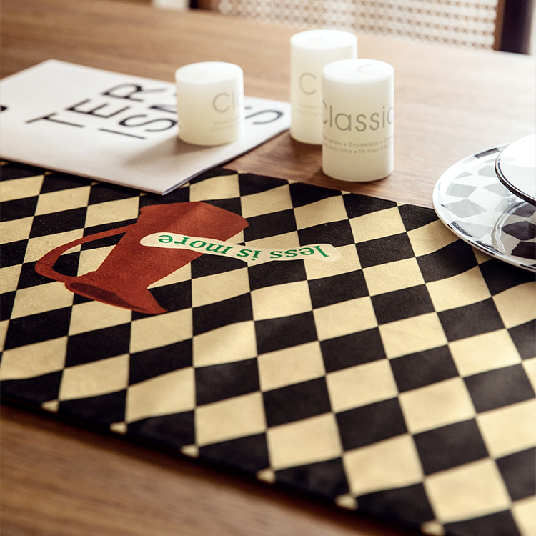 Chemin de table à carreaux Curran