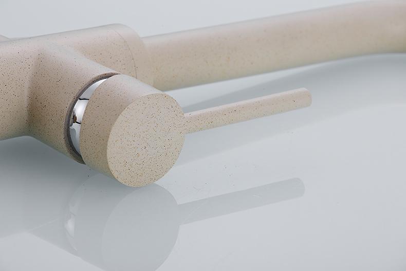 Robinet de cuisine minimaliste ARMAND noir mat/nude