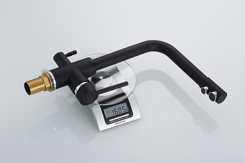 Robinet de cuisine minimaliste ARMAND noir mat/nude