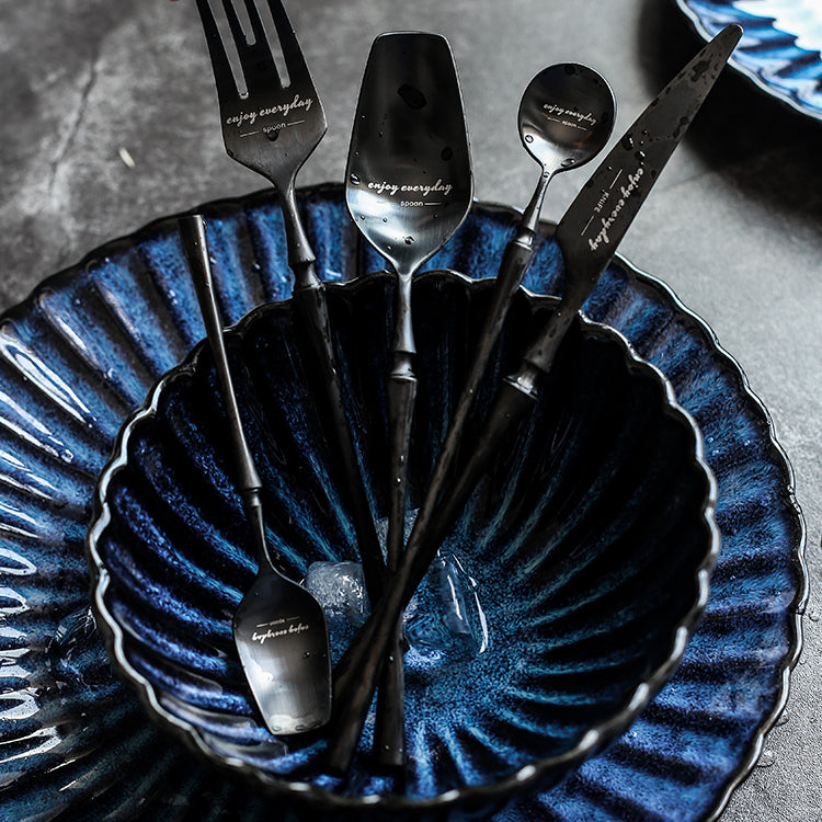 Ensemble de couverts en aluminium