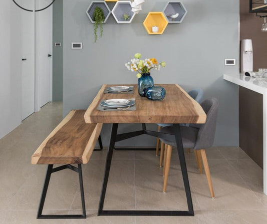 Ensemble de table à manger et chaises en bois massif AVERY, design acacia suar