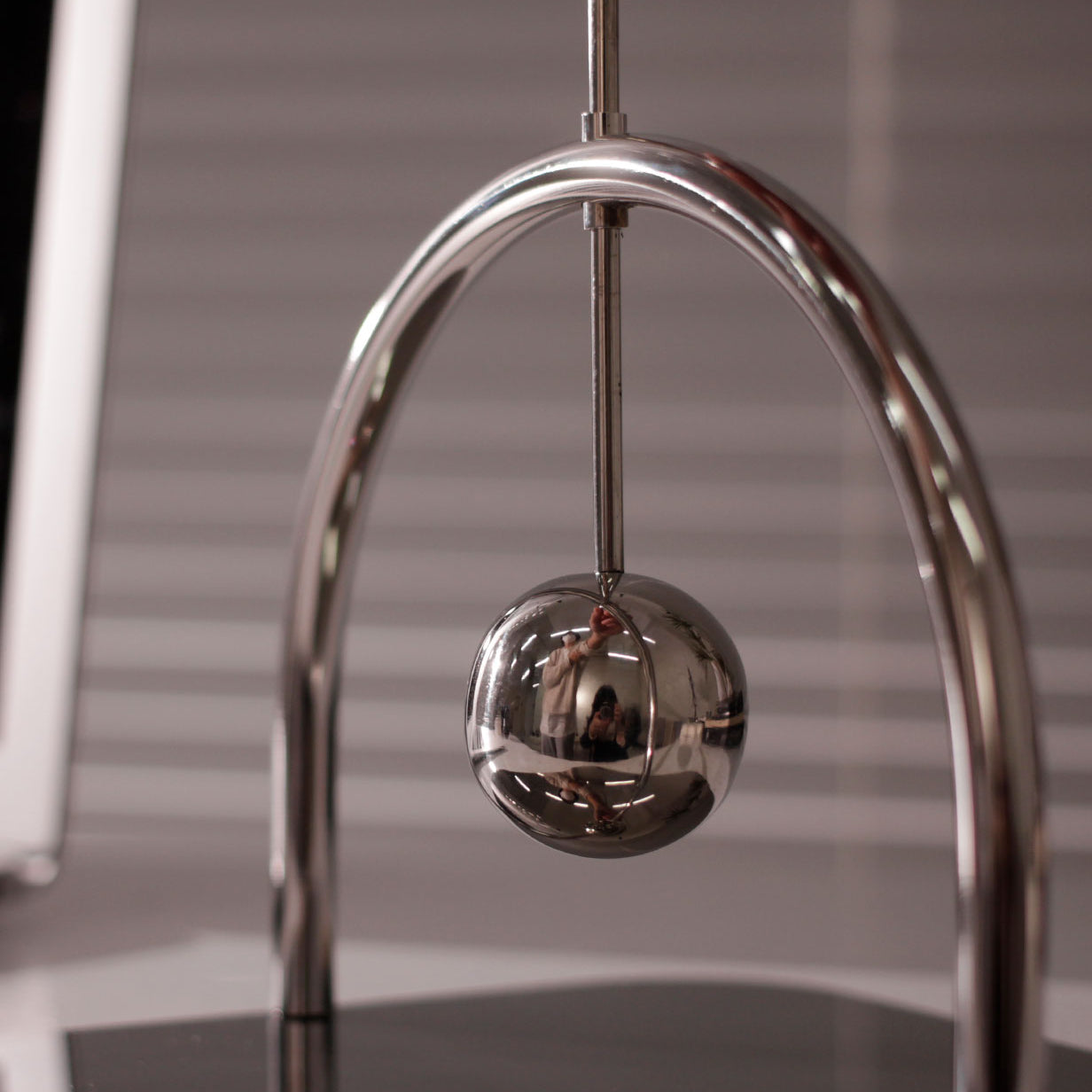 Porte-serviettes en métal acanthe