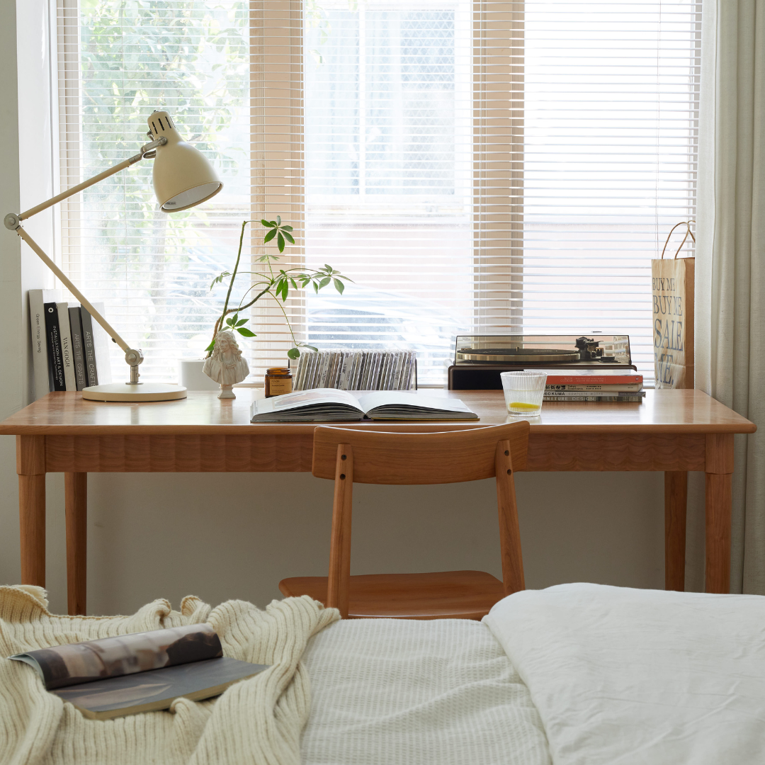 Table à manger en bois de cerisier Arvin