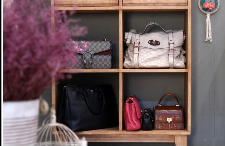 Bibliothèque/Vitrine ANA NEW YORK HILTON en bois dur américain, noyer, couleur naturelle, 3 tailles 