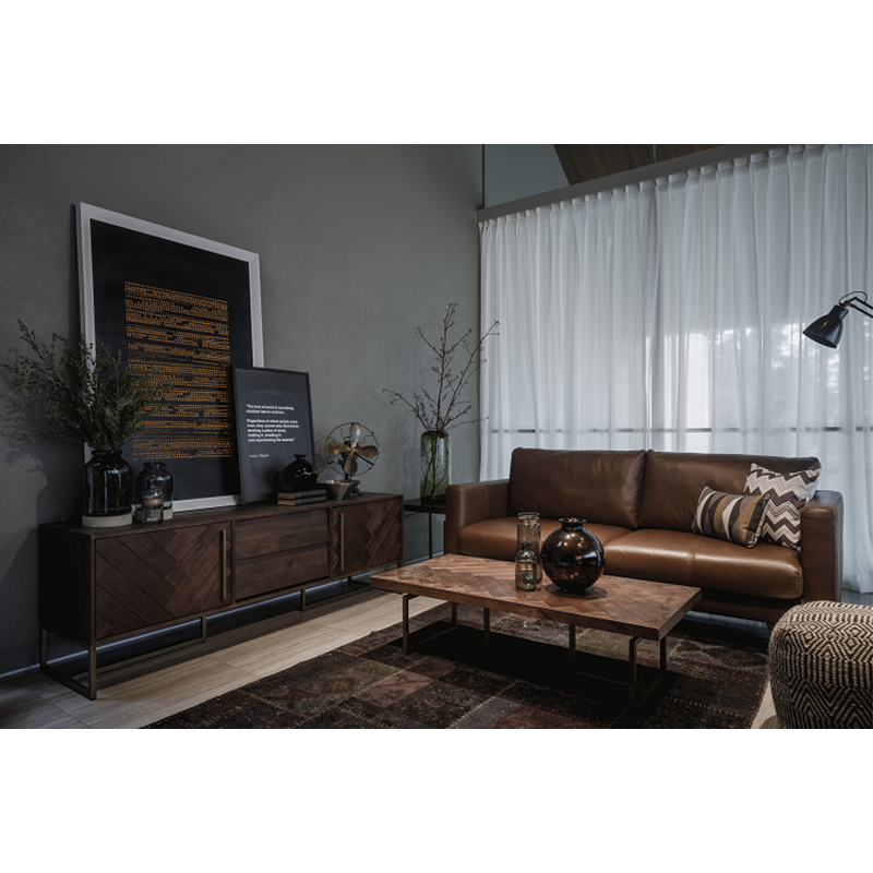 Table basse à chevrons ANGELINA en bois massif design