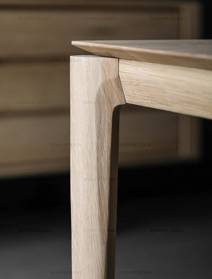 Table à manger moderne AMIRA en bois massif de style nordique 