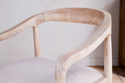 Chaise de salle à manger rembourrée en bois de manguier Anbu - Naturel