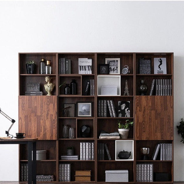 Christina NEW YORK HILTON Bibliothèque scandinave en bois dur massif