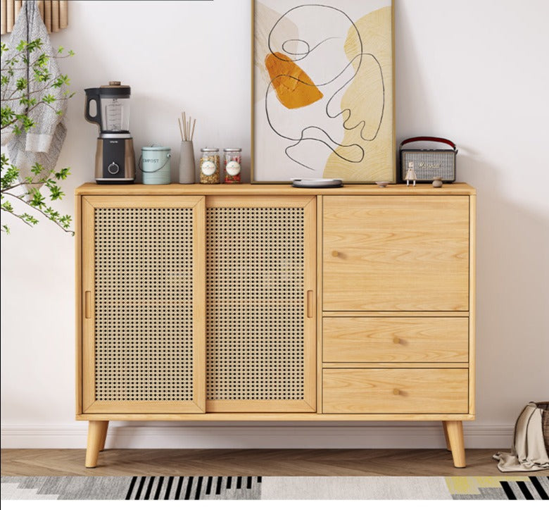 Buffet HAILEY en rotin avec portes coulissantes, style côtier et insulaire, en bois massif (2 couleurs, 2 tailles)