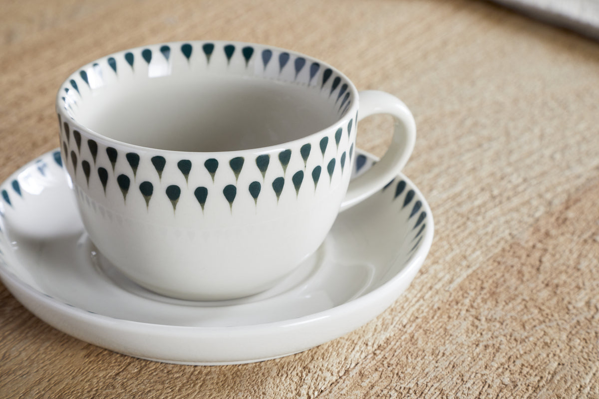 Tasse et soucoupe Juniper Drop - Crème et genièvre