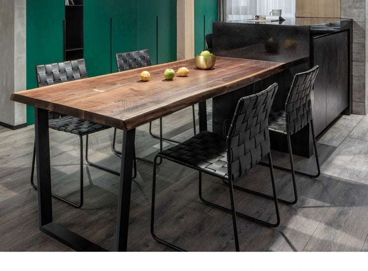 Table à manger Jasper Live Natural Edge en bois massif (choisissez parmi 4 couleurs)