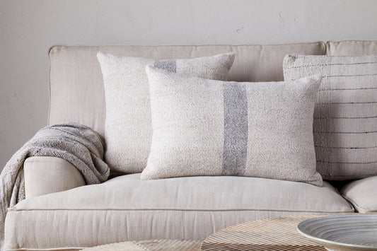 Housse de coussin Kallu en laine et coton - Naturel