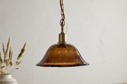 Pendentif Keju en verre recyclé de forme organique - Ambre foncé