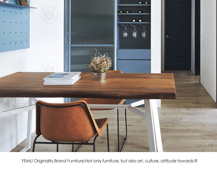 Table à manger LILA Radisson Conference de style nordique en bois massif avec bord brut / bord droit