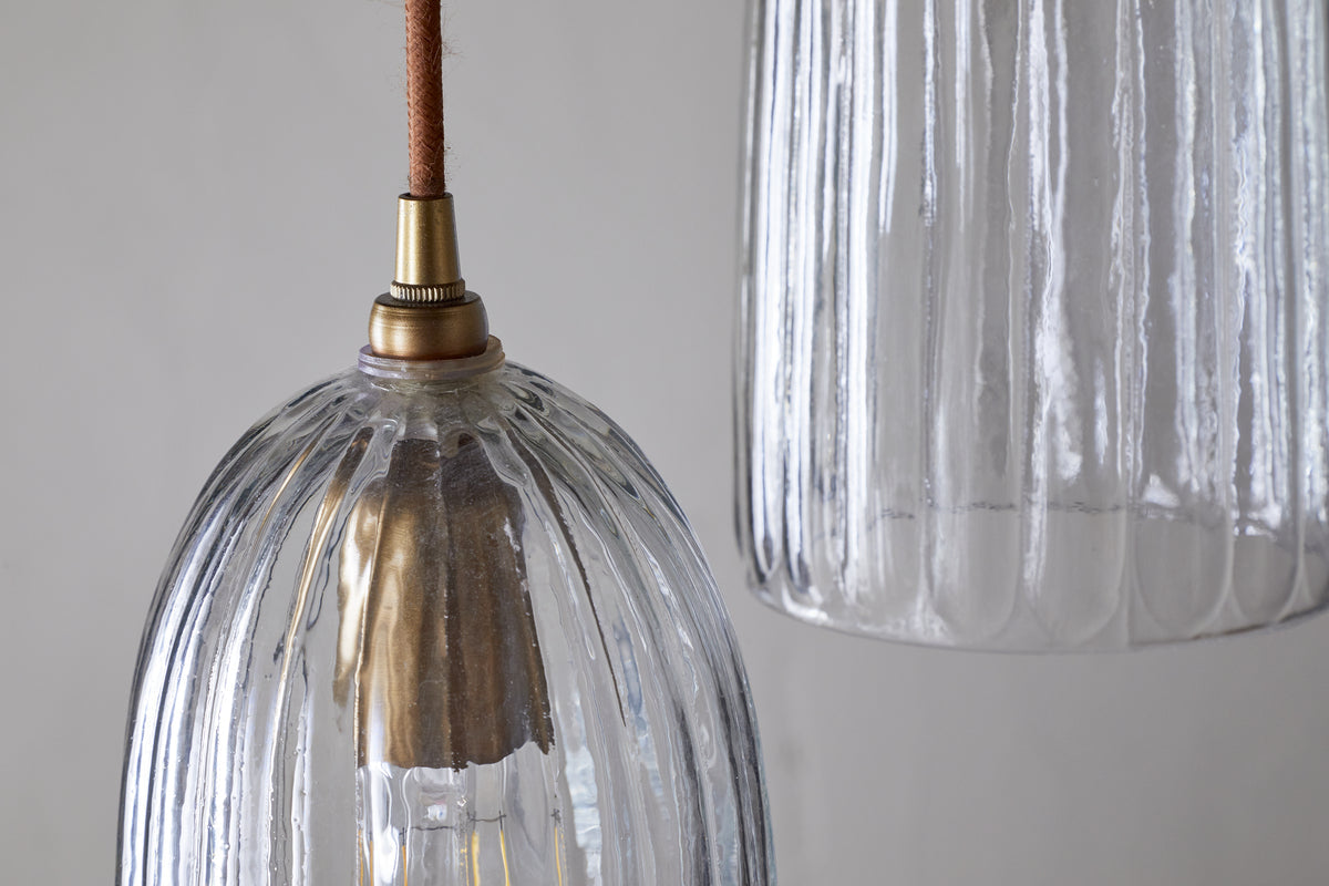Luminaire en grappe de verre recyclé cannelé Lumina - Transparent