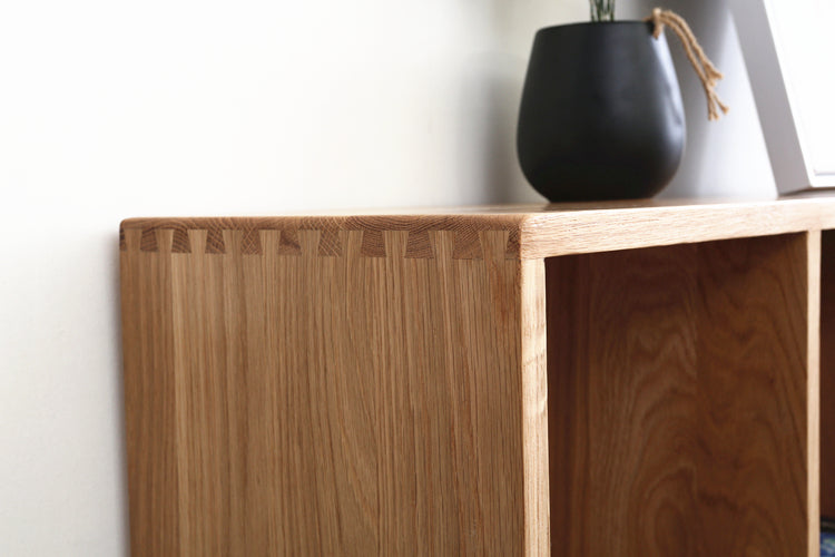 Bibliothèque Madison en teck Cube Nordic en bois massif