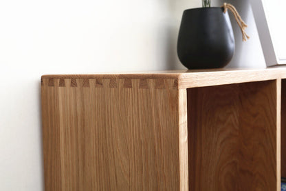 Bibliothèque Madison en teck Cube Nordic en bois massif