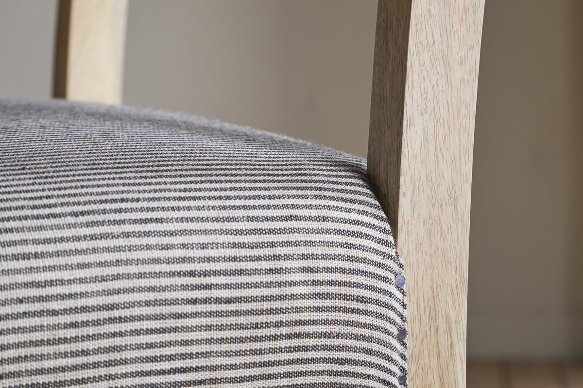 Chaise de comptoir rembourrée en lin Nadeeka - Gris clair
