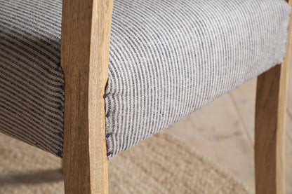 Chaise de salle à manger rembourrée en lin Nadeeka - Gris clair