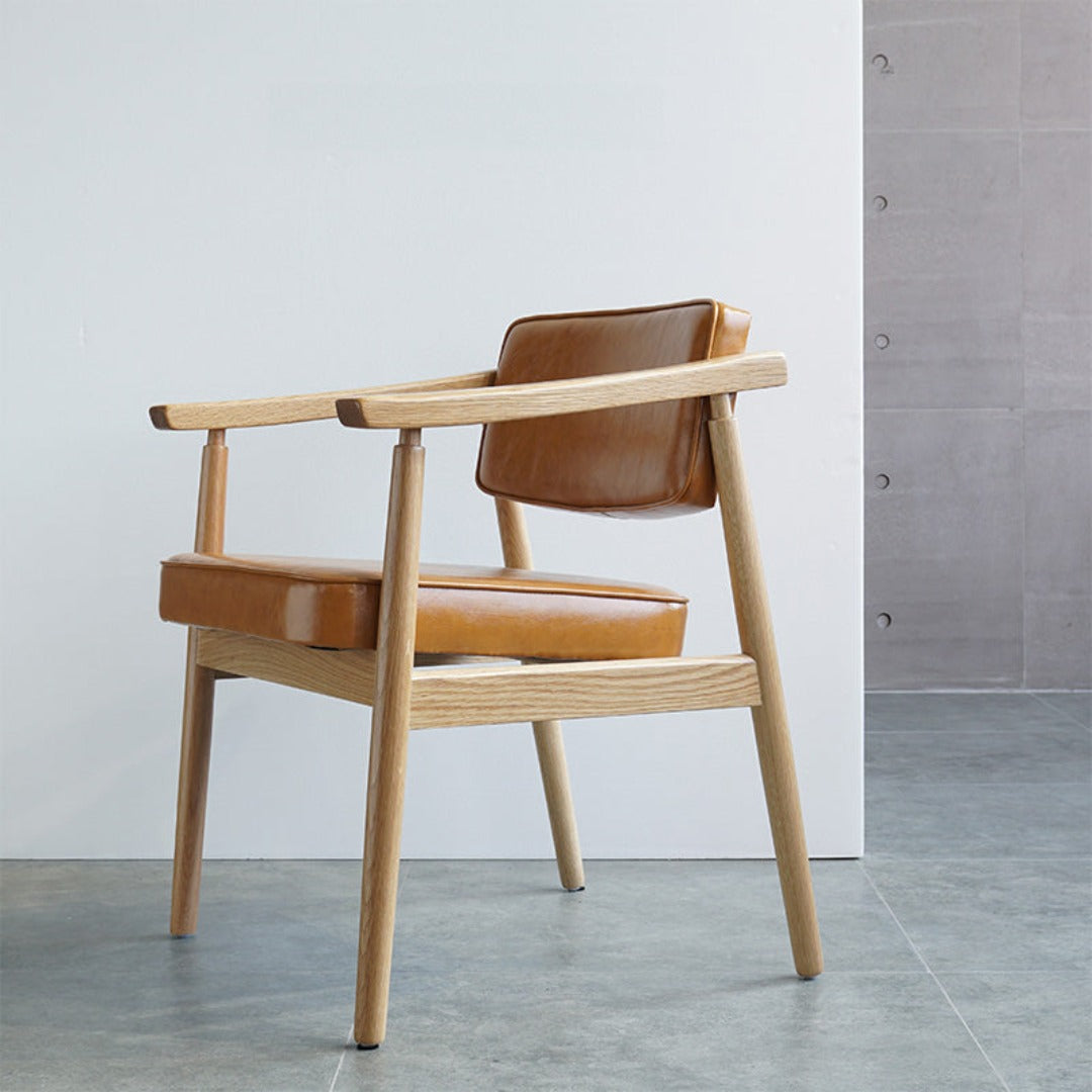 Fauteuil rembourré en bois massif Eastyle