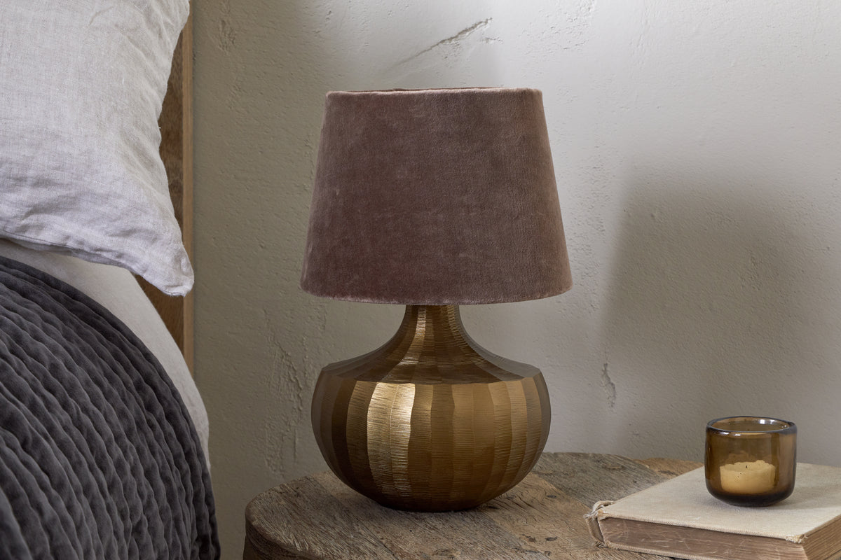 Lampe de table Sakiti en fonte d'aluminium - Laiton antique