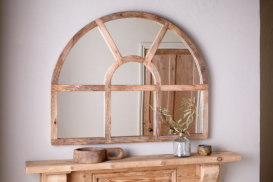 Miroir arqué en bois de manguier Sande - Naturel
