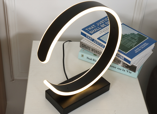 Lampe de table monochrome à LED demi-lune GIOVANNI
