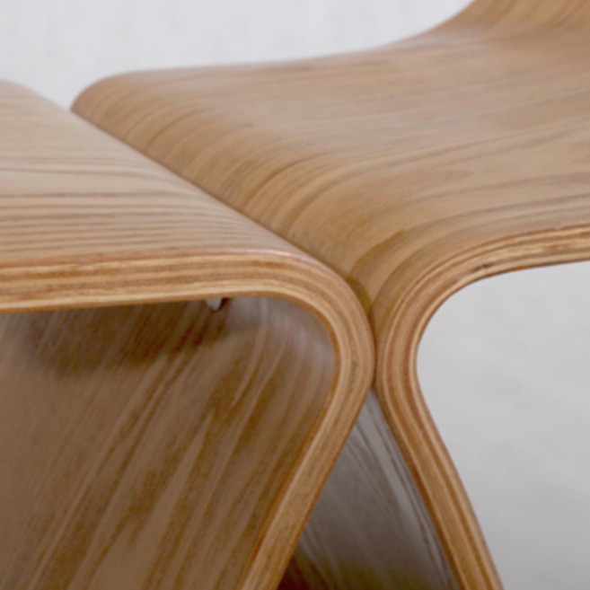 Tabouret d'appoint papillon en bois courbé