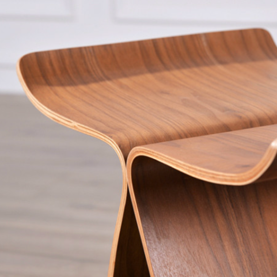 Tabouret d'appoint papillon en bois courbé