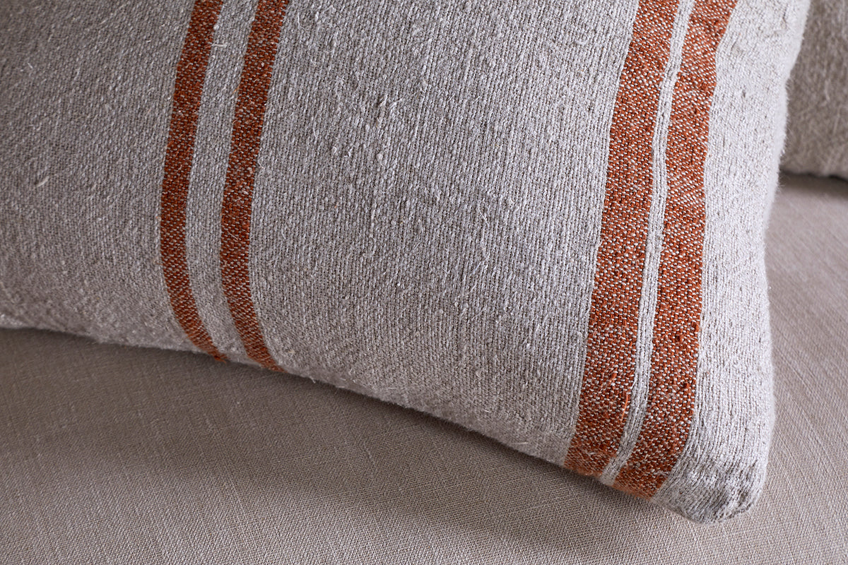 Housse de coussin Tajana en lin à rayures - Rouille