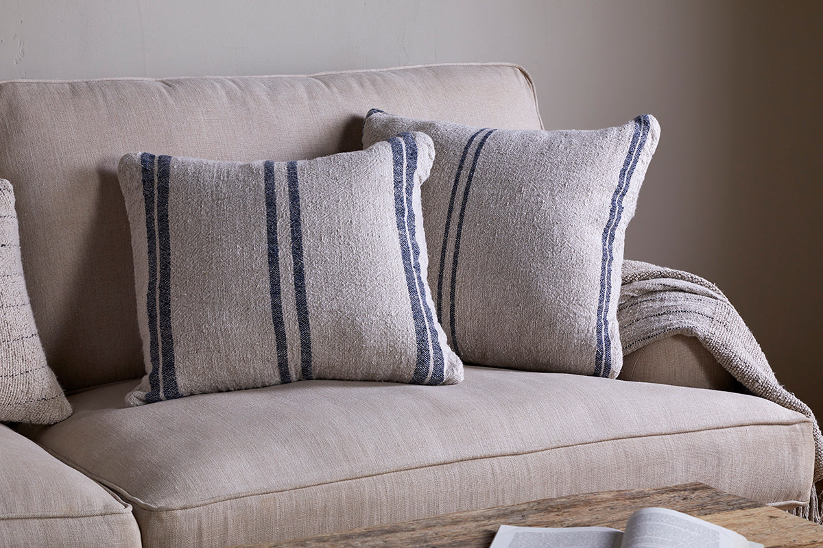 Housse de coussin Tendali en lin à rayures - Bleu marine
