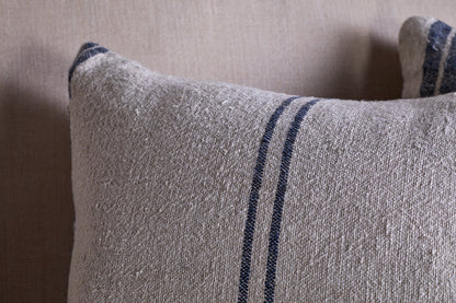 Housse de coussin Tendali en lin à rayures - Bleu marine