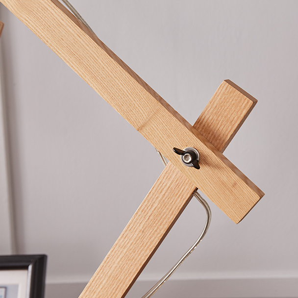 Lampe de table en bois massif Caiman