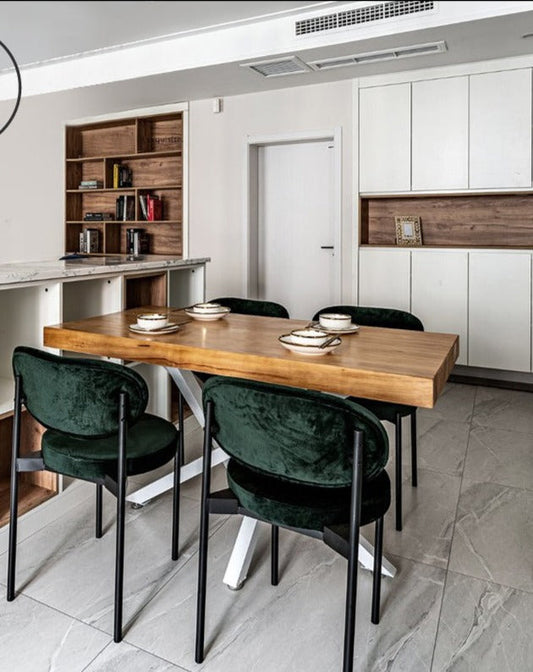 Table à manger en bois massif Maeve japonaise scandinave