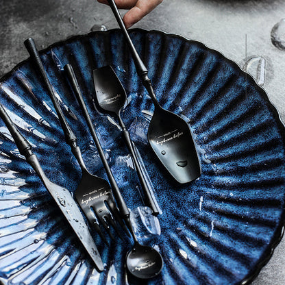 Ensemble de couverts en aluminium