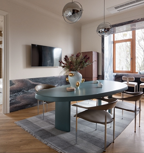 LENNON REGIS Table à manger minimaliste en bois massif nordique