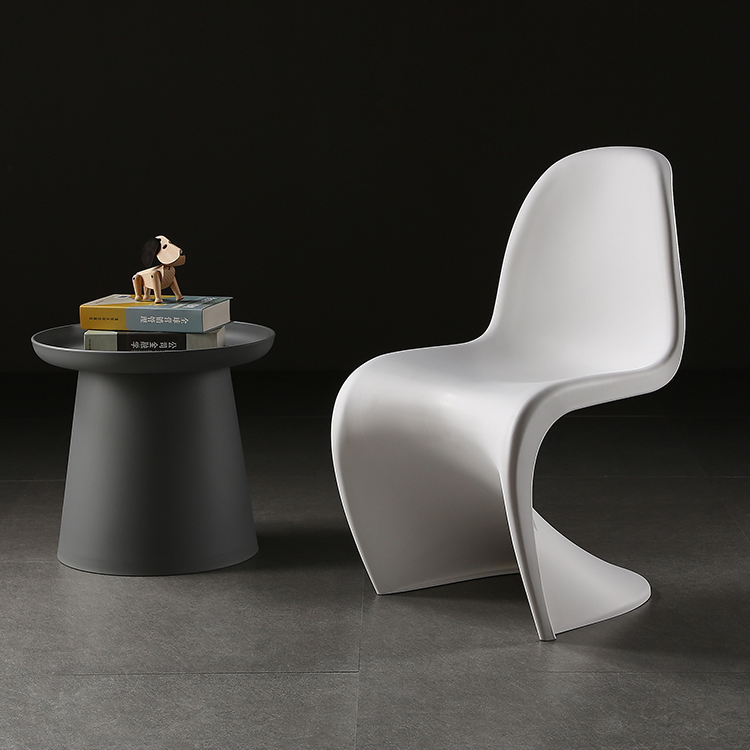 Chaise courbe Augustine (lot de 2) 