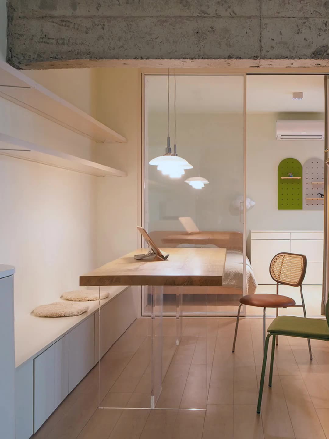 Table à manger AUDREY Design américain Bois massif Nordique