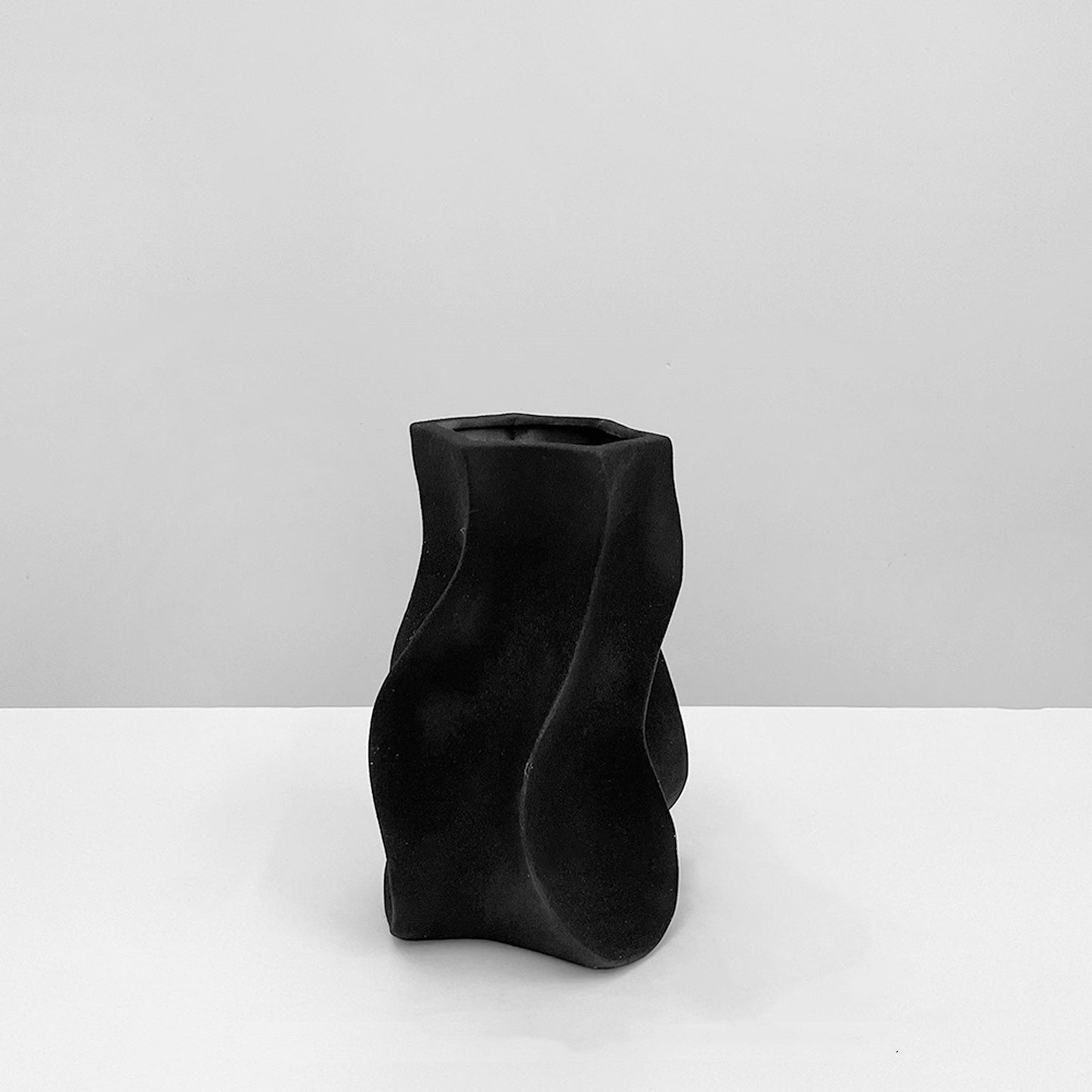 Vase de table en céramique Guillory