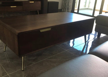 Table basse relevable en bois massif Liam moderne et minimaliste 