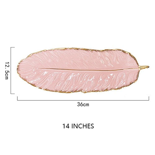 Assiette en céramique en forme de plume